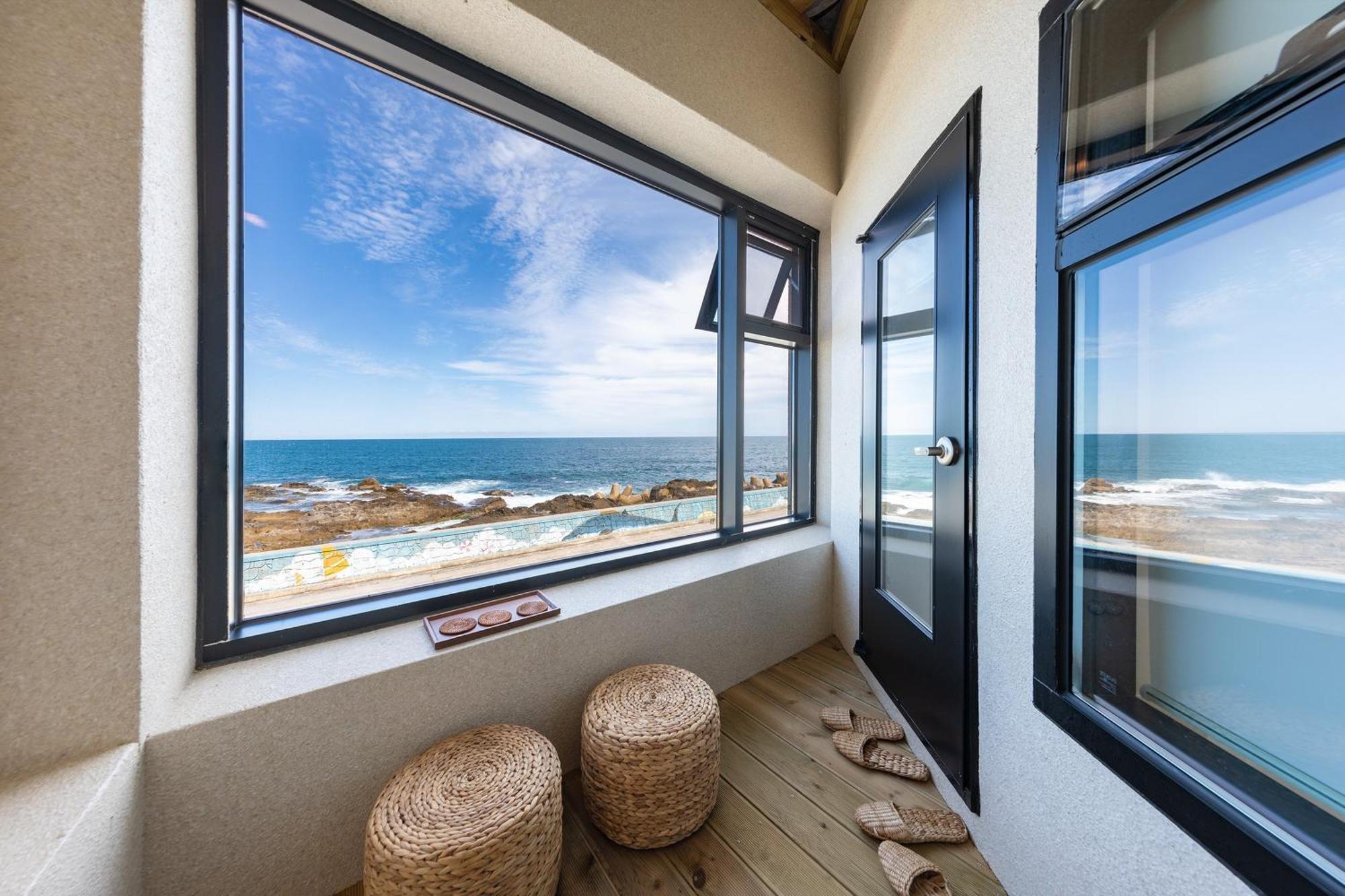 Gangneung Hue Pension Ocean View, Spa, Couple Bagian luar foto