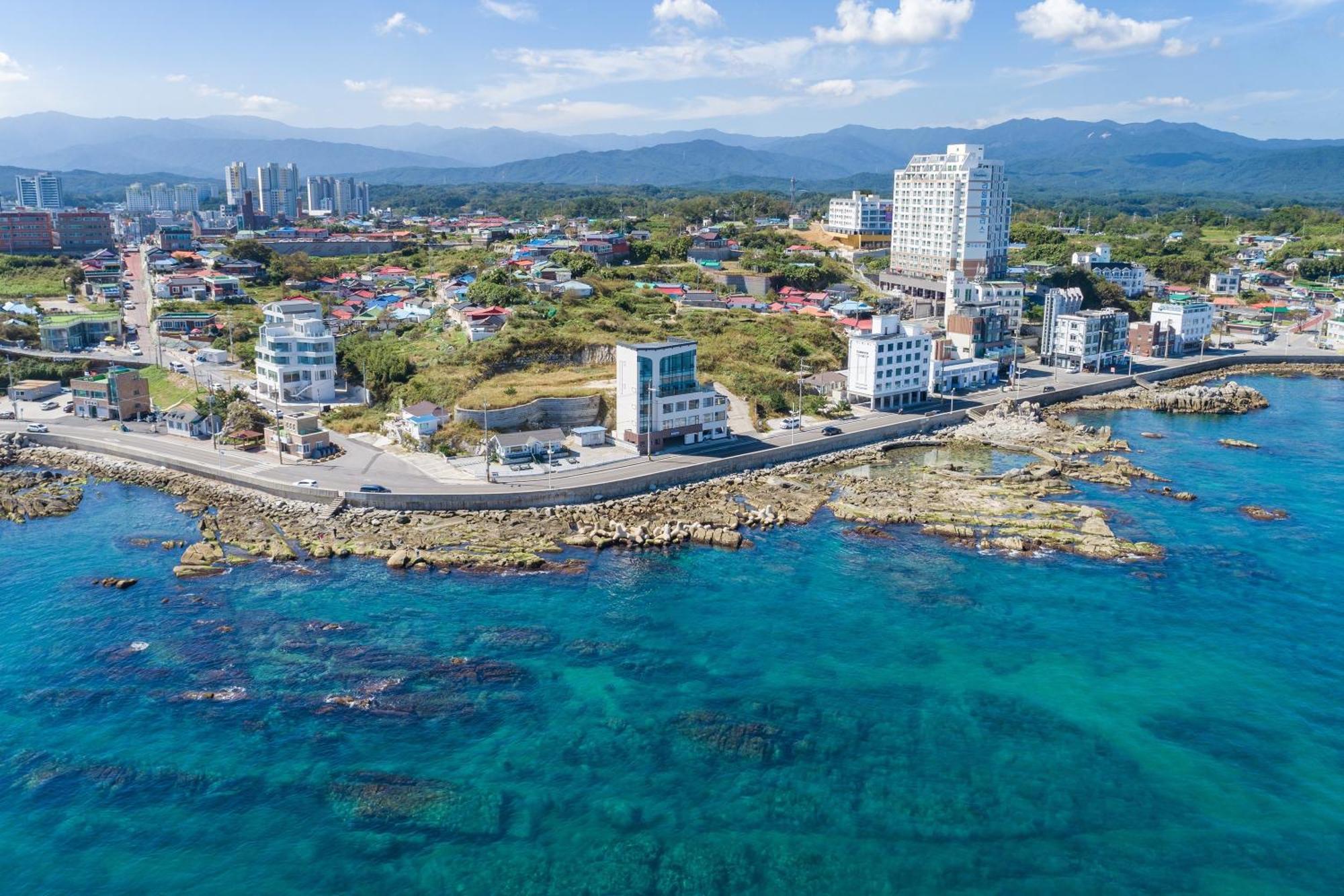 Gangneung Hue Pension Ocean View, Spa, Couple Bagian luar foto